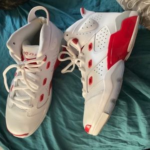 I’m selling Jordan’s red and white size 7 brand new for boys and girls.